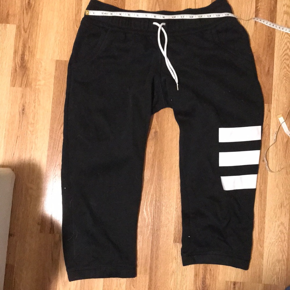 Adidas cropped sweatpants sz large